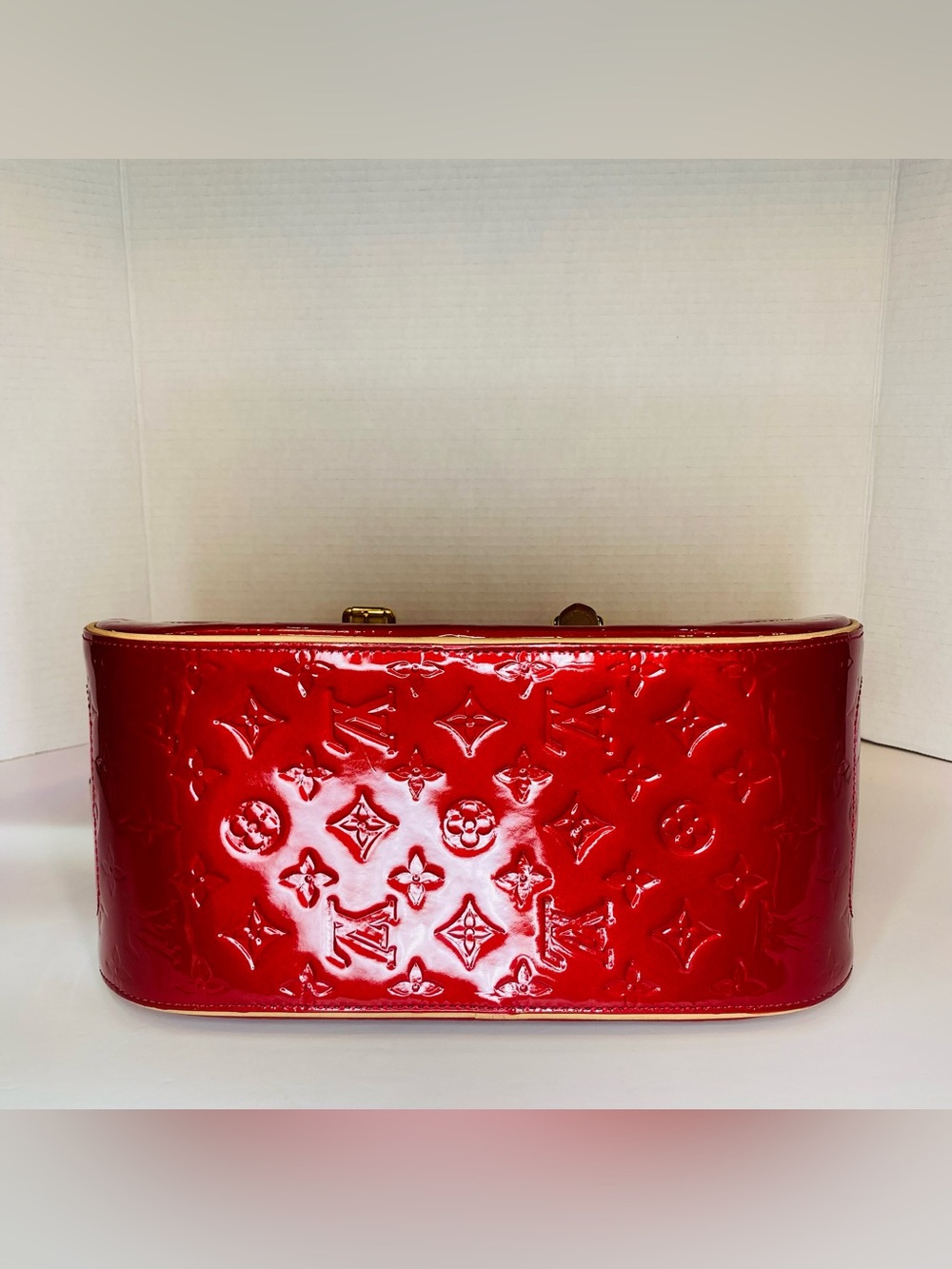 Louis Vuitton Summit Drive Red Vernis Satchel with Natural Leather Trim - Picture 5 of 12